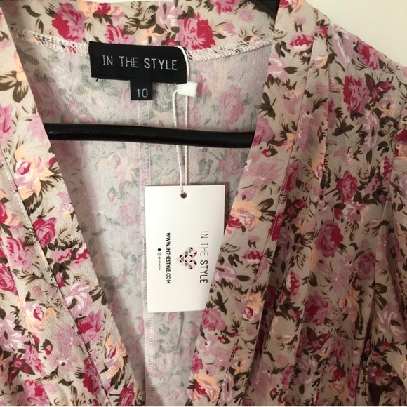 NWT In the Style x Lorna Luxe Harper Floral Ruched Ruffle Dress Romantic Sz 6 - Picture 8 of 10